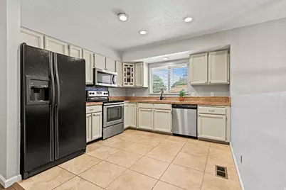 5664 Aspen Ct, South Ogden, UT 84403 - Photo 4