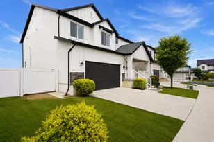 6694 W Wind Rose Dr, Herriman, UT 84096 - Photo 2