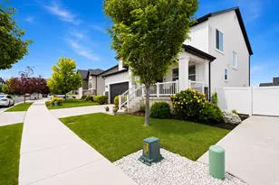 6694 W Wind Rose Dr, Herriman, UT 84096 - Photo 4