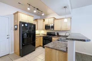 940 W Willow Way, Farmington, UT 84025 - Photo 8