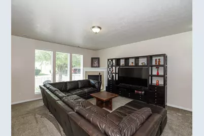 940 W Willow Way, Farmington, UT 84025 - Photo 6