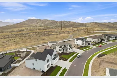2361 N Wild Yarrow Dr #2067, Saratoga Springs, UT 84045 - Photo 4