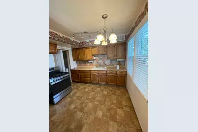 3891 S Grandview Dr E, Ogden, UT 84403 - Photo 6