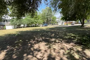 3891 S Grandview Dr E, Ogden, UT 84403 - Photo 34