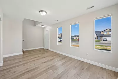 2359 S 3300 W, Syracuse, UT 84075 - Photo 4