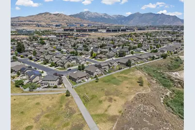 2242 N 2450 W, Lehi, UT 84048 - Photo 42