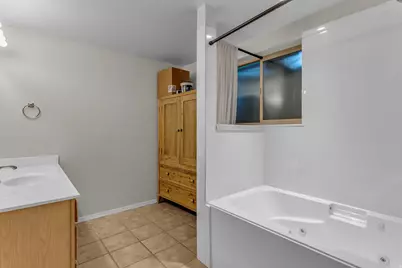 5629 S Laurelwood St, Holladay, UT 84121 - Photo 30