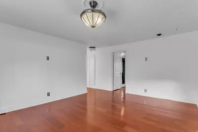 5629 S Laurelwood St, Holladay, UT 84121 - Photo 18
