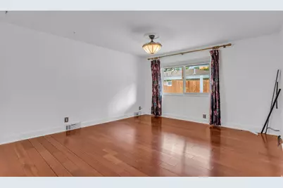 5629 S Laurelwood St, Holladay, UT 84121 - Photo 16