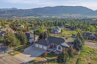 4117 N Wolf Ridge Circle E, Eden, UT 84310 - Photo 2