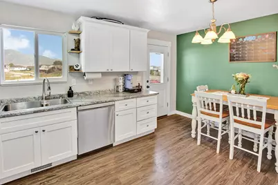 795 S 460 W, Tremonton, UT 84337 - Photo 6