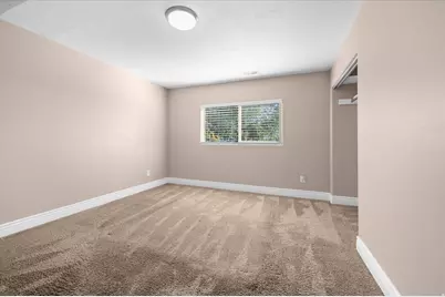 254 E 1825 N, Centerville, UT 84014 - Photo 52