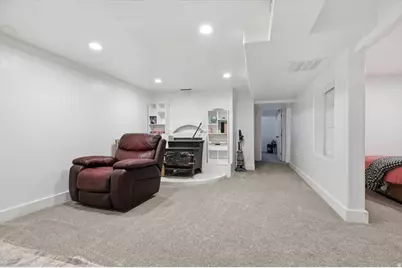 209 E 300 N, Smithfield, UT 84335 - Photo 26