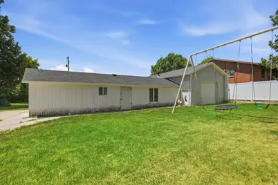 209 E 300 N, Smithfield, UT 84335 - Photo 30