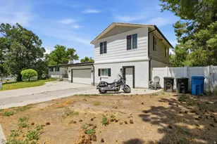 209 E 300 N, Smithfield, UT 84335 - Photo 40
