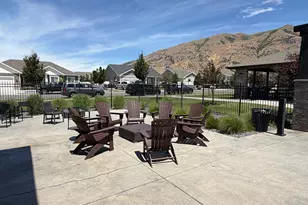 1572 E 460 S, Hyrum, UT 84319 - Photo 20