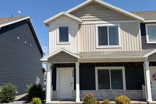 1572 E 460 S, Hyrum, UT 84319 - Photo 1