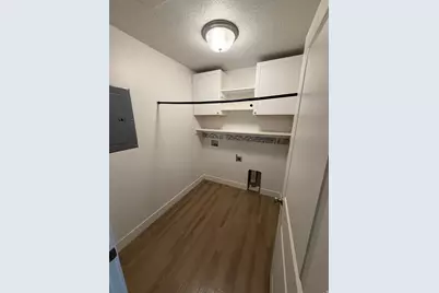 1572 E 460 S, Hyrum, UT 84319 - Photo 10