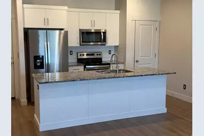 1572 E 460 S, Hyrum, UT 84319 - Photo 4