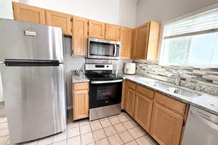 6076 S Liberty Oaks Cv, Murray, UT 84107 - Photo 6