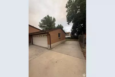 7112 S 2780 E, Cottonwood Heights, UT 84121 - Photo 4