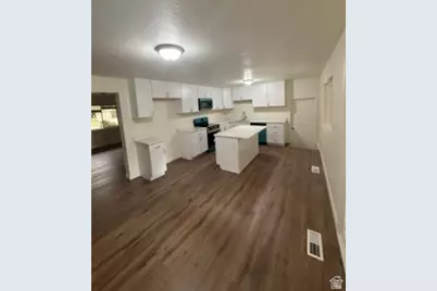 7112 S 2780 E, Cottonwood Heights, UT 84121 - Photo 12