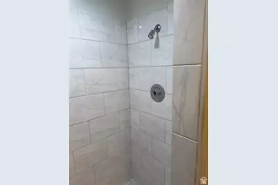 7112 S 2780 E, Cottonwood Heights, UT 84121 - Photo 16