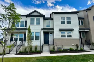 4542 W Parkes Peak Ln S, Herriman, UT 84096 - Photo 2