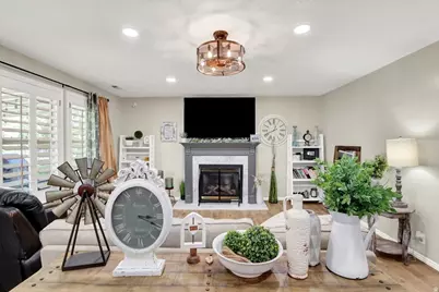 1073 N 175 E, Layton, UT 84041 - Photo 12