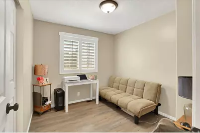 1073 N 175 E, Layton, UT 84041 - Photo 24