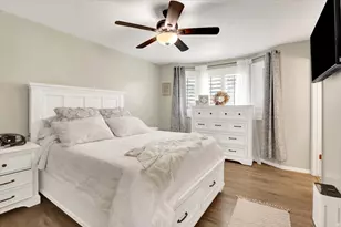 1073 N 175 E, Layton, UT 84041 - Photo 16