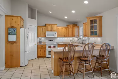 3957 W Honey Locust Ln, Cedar Hills, UT 84062 - Photo 6