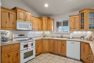 3957 W Honey Locust Ln, Cedar Hills, UT 84062 - Photo 8
