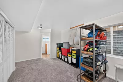 2246 E Evergreen View Ct, Salt Lake City, UT 84109 - Photo 28
