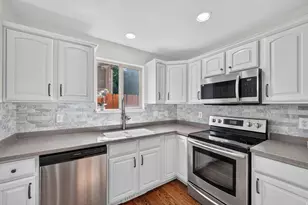 2246 E Evergreen View Ct, Salt Lake City, UT 84109 - Photo 12