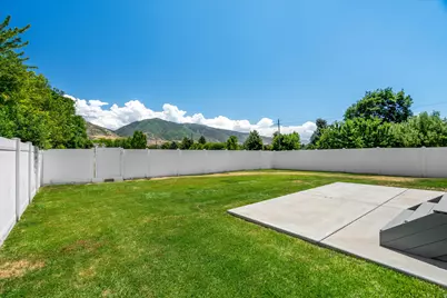 1653 S 500 E, Kaysville, UT 84037 - Photo 2