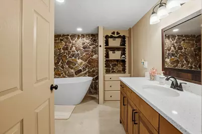 210 S 100 E, Fielding, UT 84311 - Photo 18