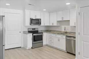 8271 N Iron Horse Dr, Lake Point, UT 84074 - Photo 40