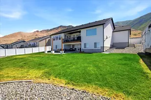 8271 N Iron Horse Dr, Lake Point, UT 84074 - Photo 6