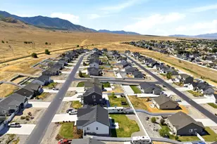 8271 N Iron Horse Dr, Lake Point, UT 84074 - Photo 52