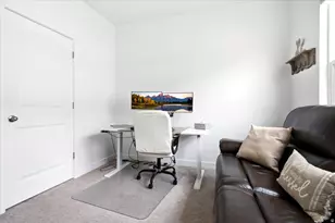 8271 N Iron Horse Dr, Lake Point, UT 84074 - Photo 28