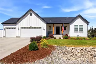 8271 N Iron Horse Dr, Lake Point, UT 84074 - Photo 2