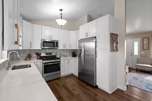 1964 S Dahl Ln, Syracuse, UT 84075 - Photo 6
