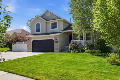 444 E Wilde Cherry Way, Sandy, UT 84070 - Photo 2