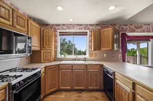 1139 N 3150 E, Layton, UT 84040 - Photo 18