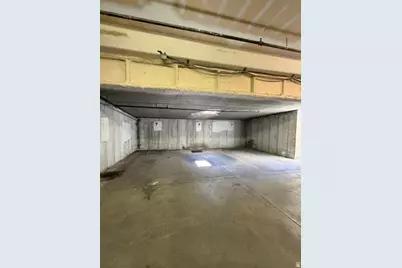 677 E 300 N #7, Provo, UT 84606 - Photo 16