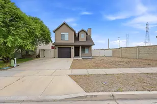 210 S Montgomery St W, Salt Lake City, UT 84104 - Photo 2
