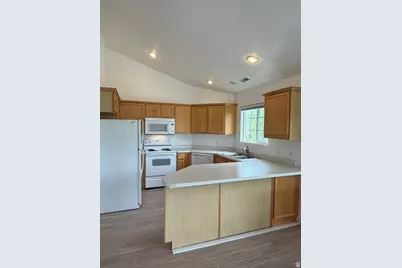 1357 S 1110 W, Orem, UT 84058 - Photo 6