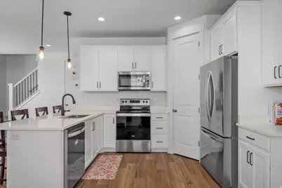 1693 N Center Point Ln, Salem, UT 84653 - Photo 6