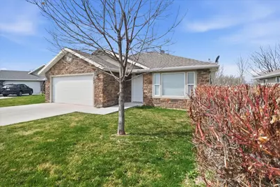 285 W 60 S, Hyde Park, UT 84318 - Photo 4